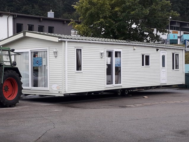 traktor_haus_seite